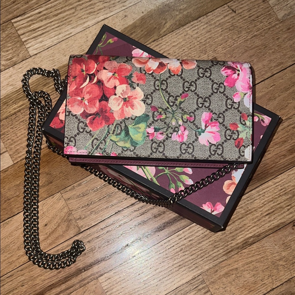 Gucci Floral Chain Wallet - Pink and Green